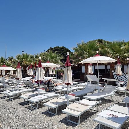 Loft Magna Grecia Reggio Calabria Centro Storico A 3 Minuti A Piedi Dal Mare Daire Dış mekan fotoğraf