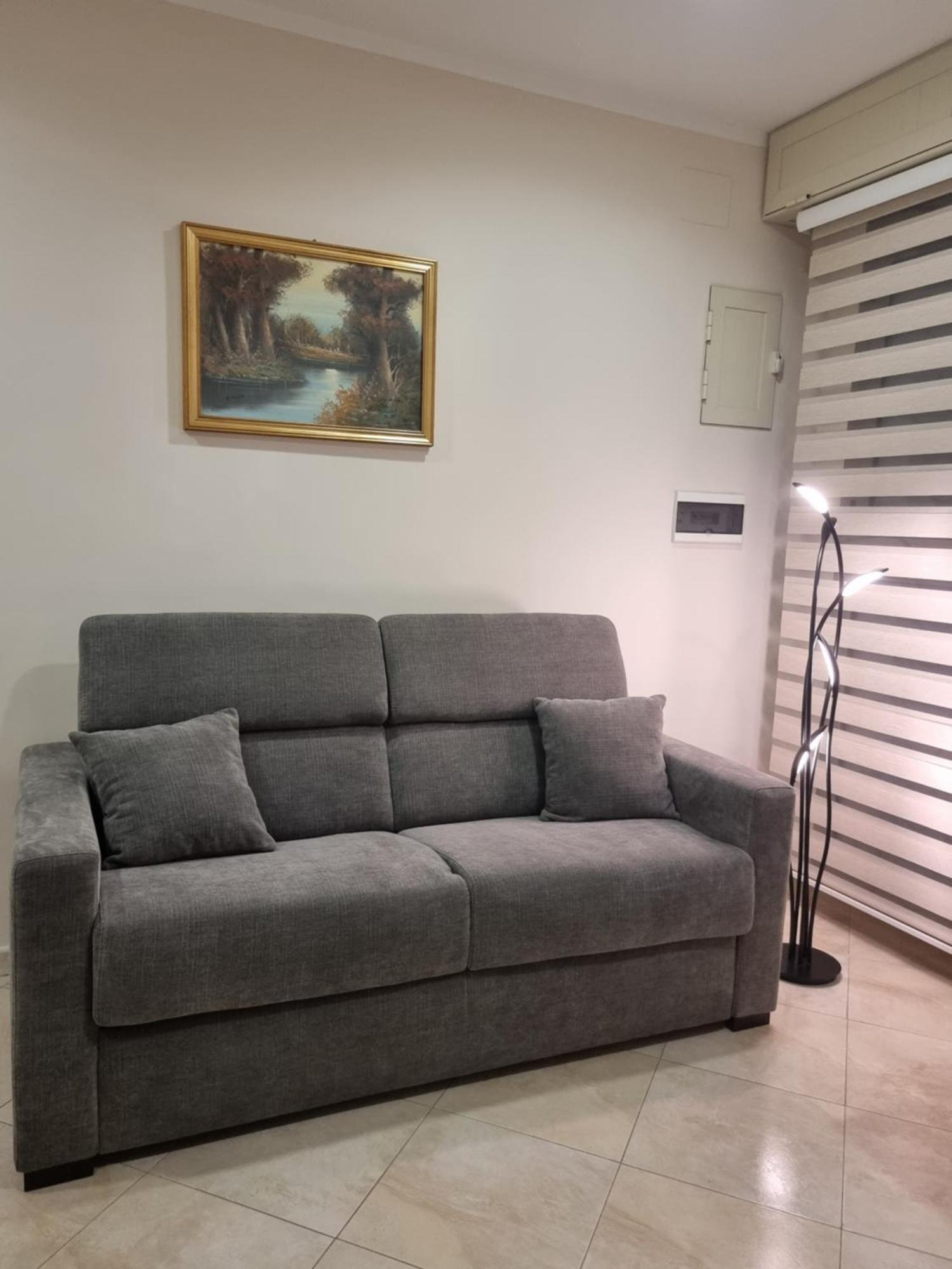 Loft Magna Grecia Reggio Calabria Centro Storico A 3 Minuti A Piedi Dal Mare Daire Dış mekan fotoğraf