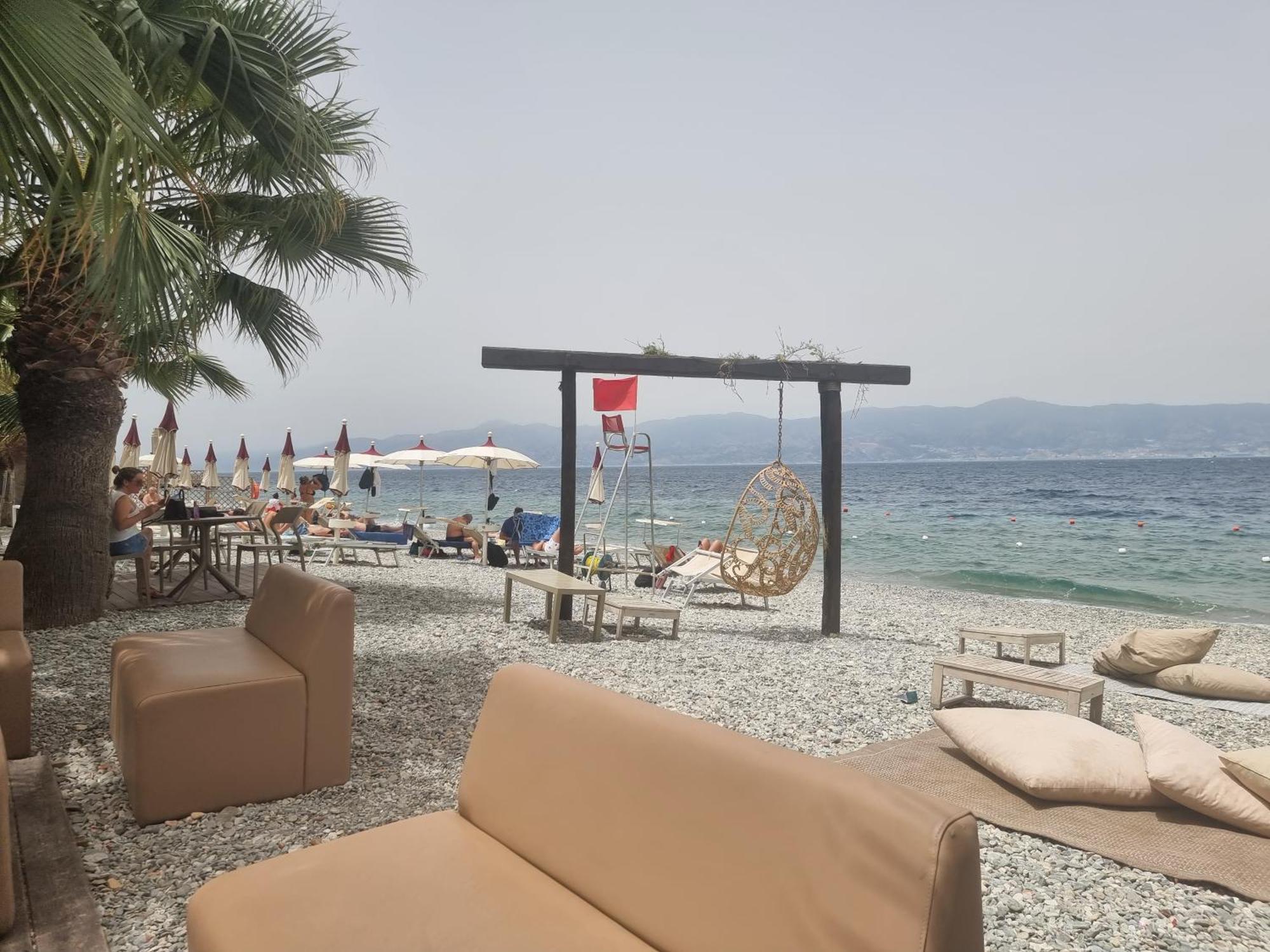 Loft Magna Grecia Reggio Calabria Centro Storico A 3 Minuti A Piedi Dal Mare Daire Dış mekan fotoğraf